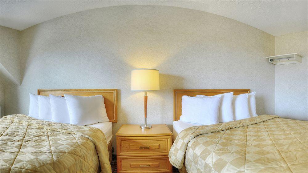 Comfort Inn Thetford Mines Exteriör bild