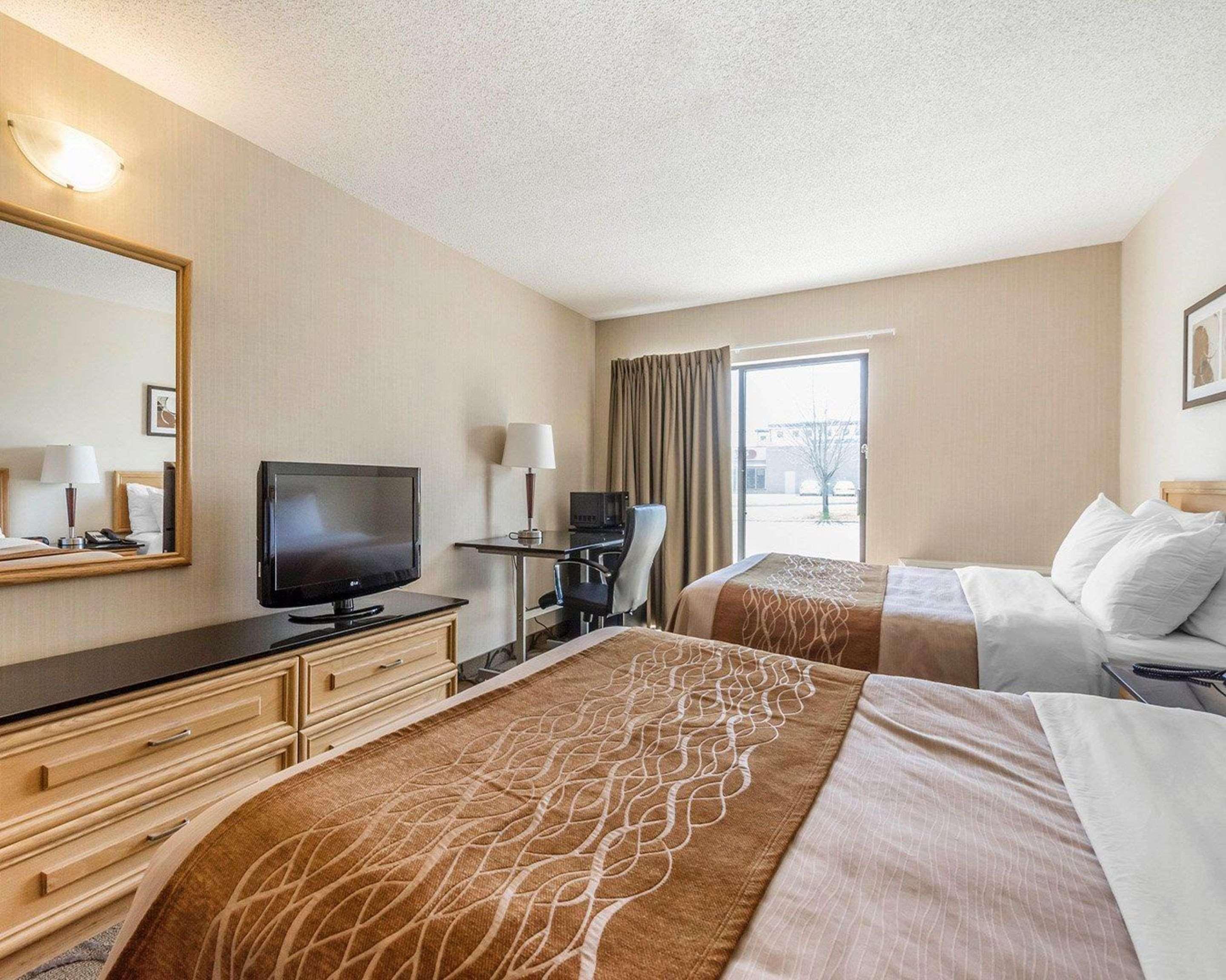 Comfort Inn Thetford Mines Exteriör bild