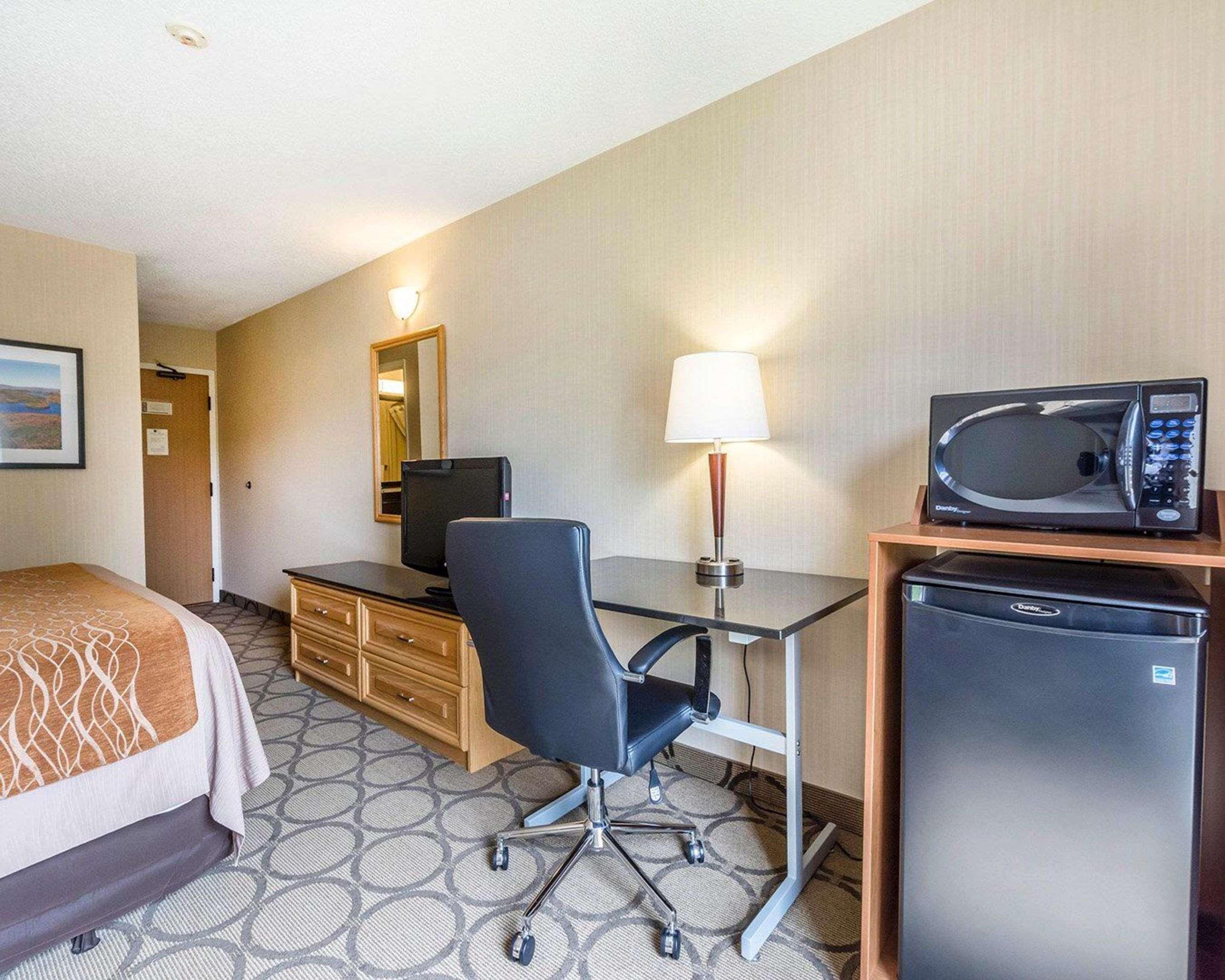 Comfort Inn Thetford Mines Exteriör bild