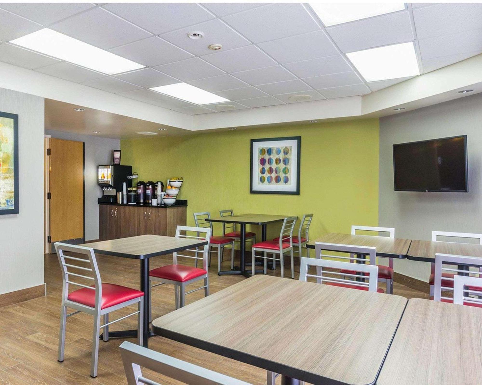 Comfort Inn Thetford Mines Exteriör bild