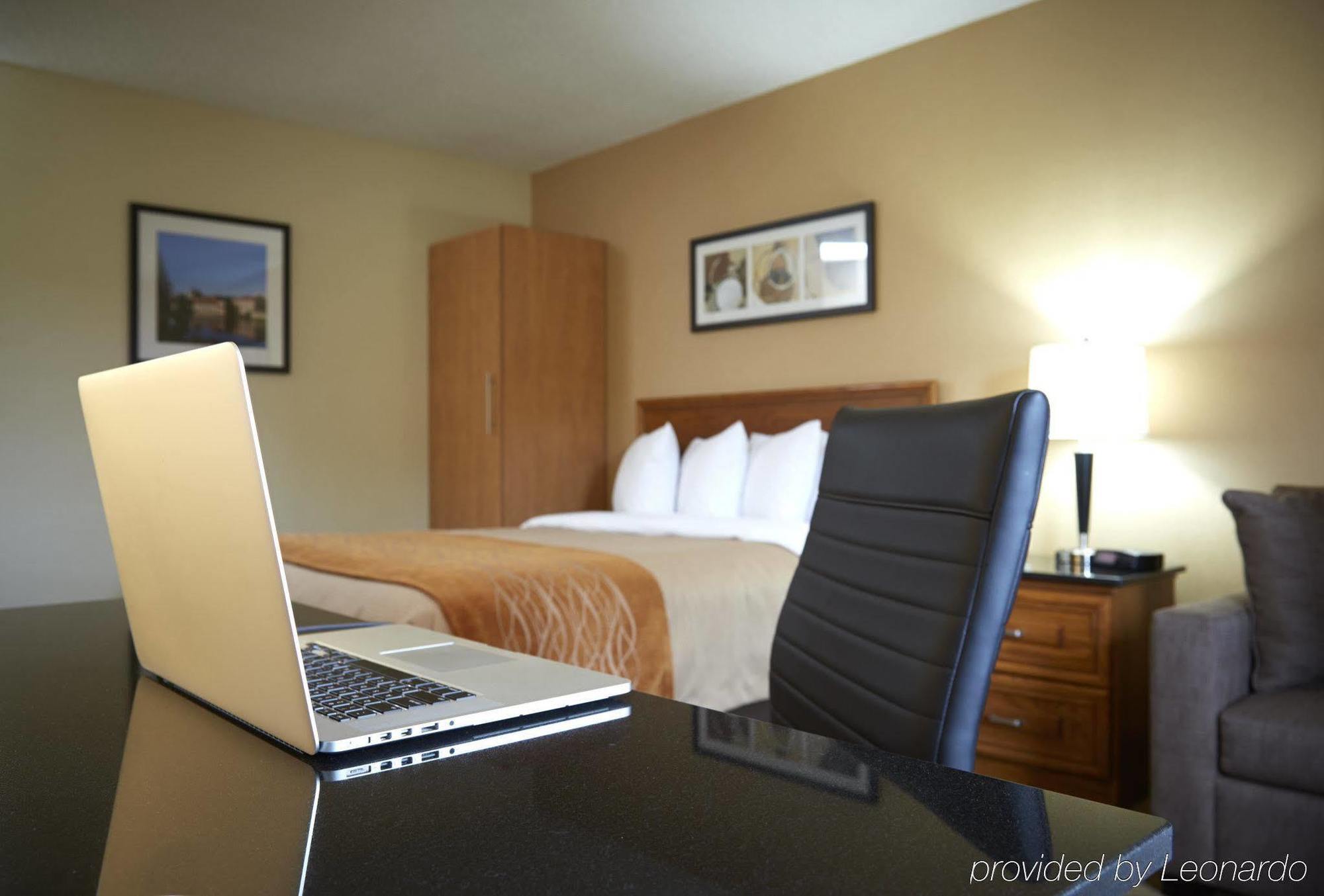 Comfort Inn Thetford Mines Exteriör bild